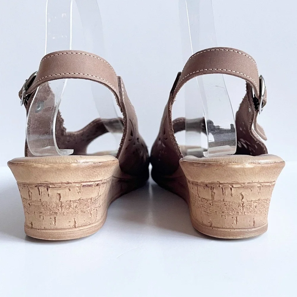 Spring Step Orella Wedge Sandals 41 Italian Leather Laser Cut Floral Tan Taupe‎